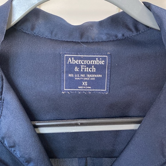 Abercrombie and Fitch dark blue satin blouse. Perfect for work! - Picture 4 of 5